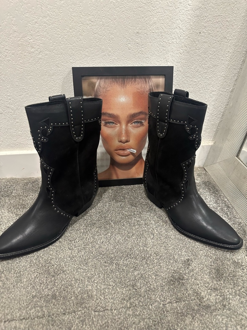 Black Western Equestrian boots studded details side zipper US 7 - Picture 4 of 7